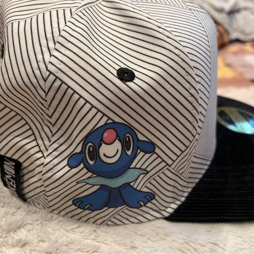 Pokémon SnapBack hat - Picture 4 of 8